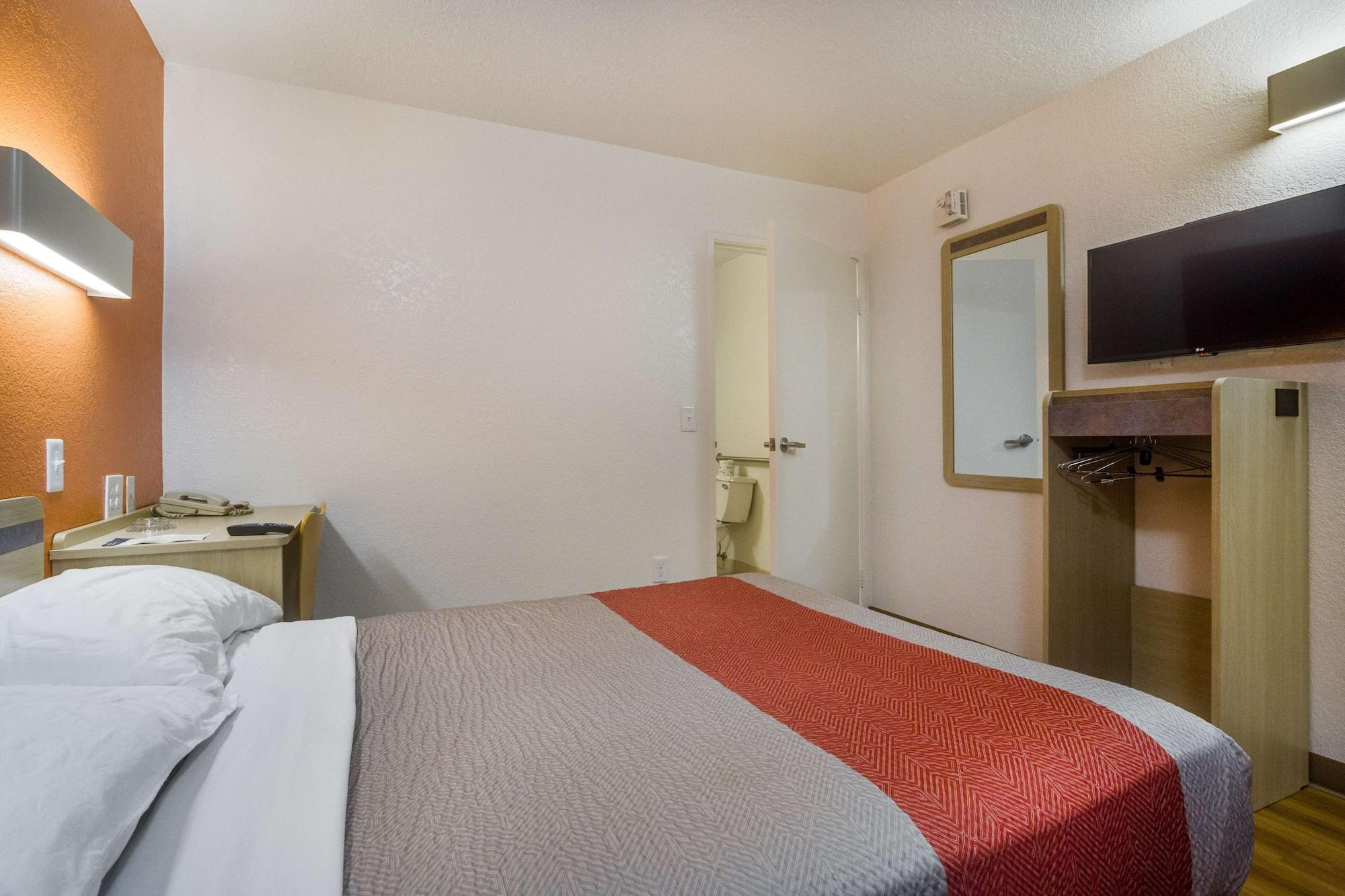 Park Inn By Radisson, Лейквуд Экстерьер фото
