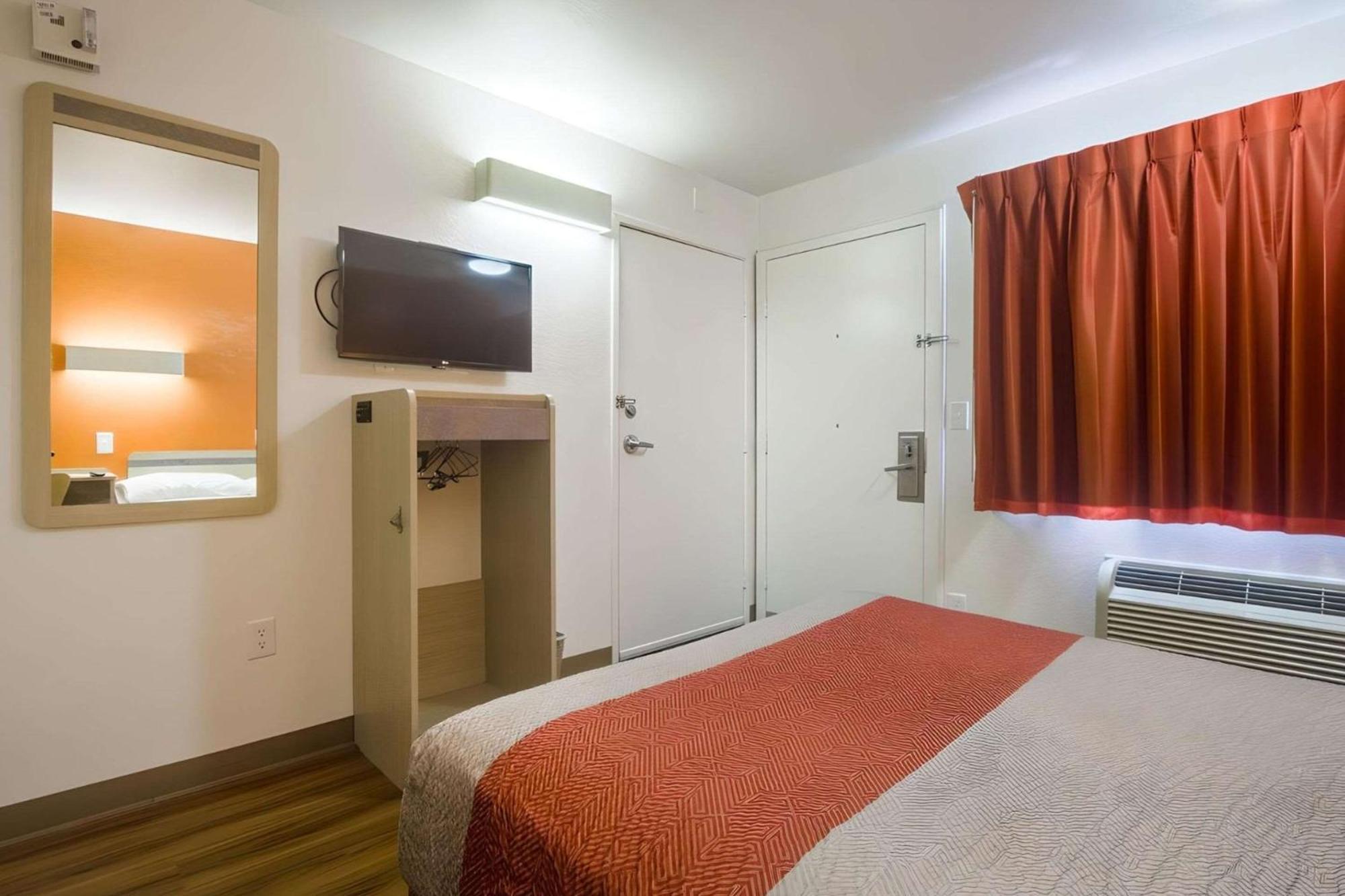 Park Inn By Radisson, Лейквуд Экстерьер фото